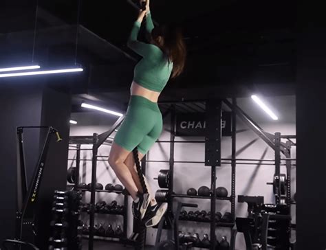 Loserfruit gym ass shots : r/Loserfruit